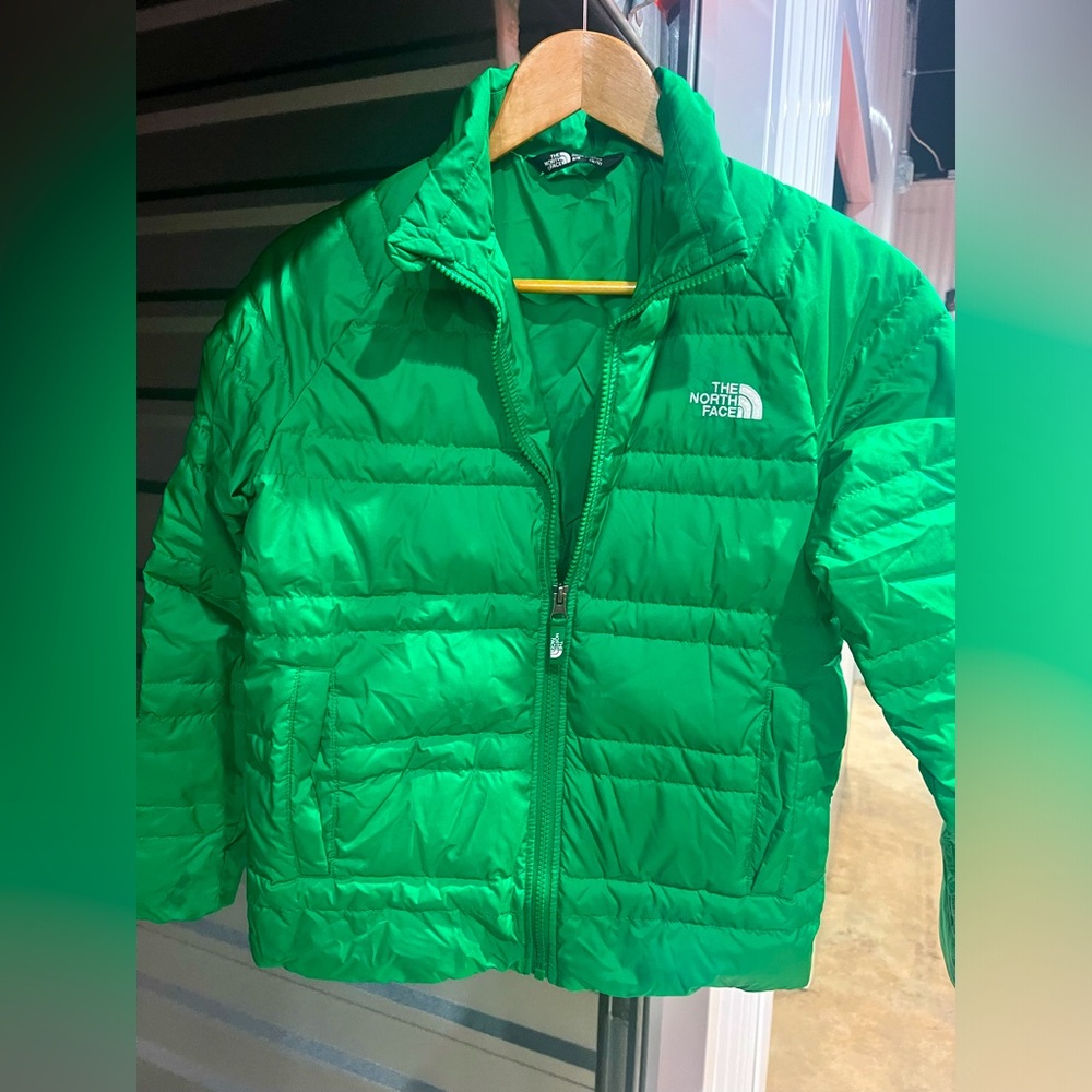 North face boys youth puffer jacket size 10/12